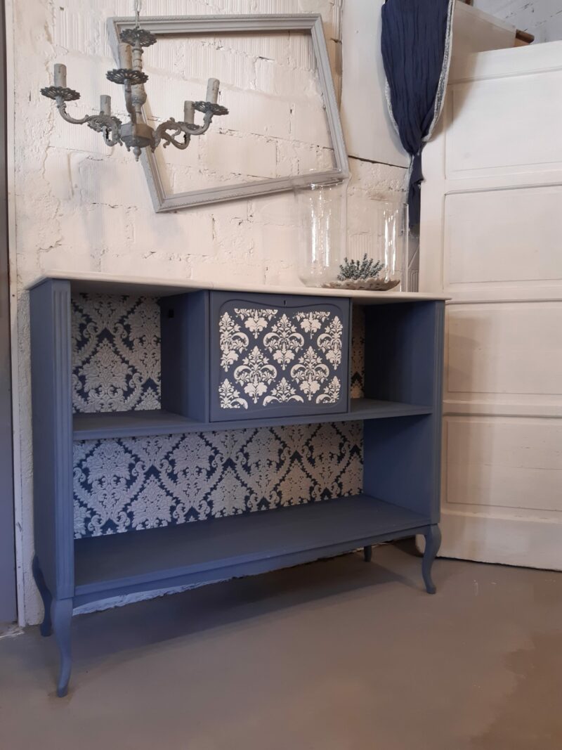 Credenza